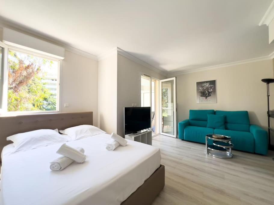 Appartement Avec Terrasse Et Vue Arboree *